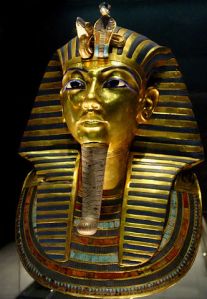 King Tut bust in gold